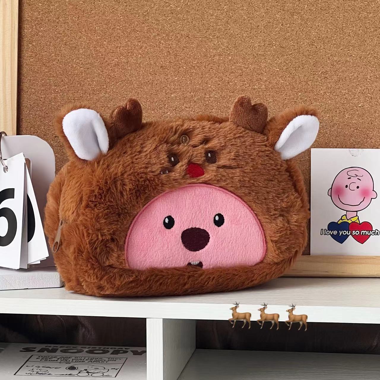 Estojo de Lápis de Pelúcia em  - Cosmetic Bags avaliação e preço